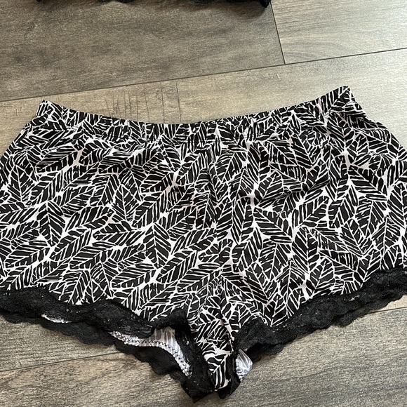 Sleep set - Picture 3 of 5